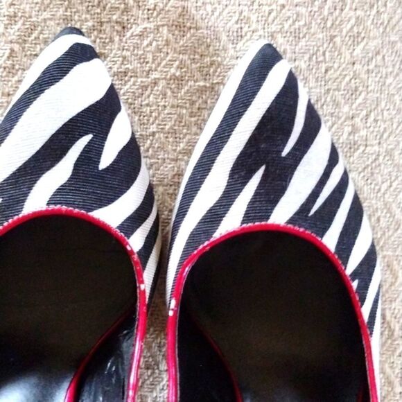 LADIES Designer Shoes by 𝅺DANA BUCKMAN - Picture 7 of 15